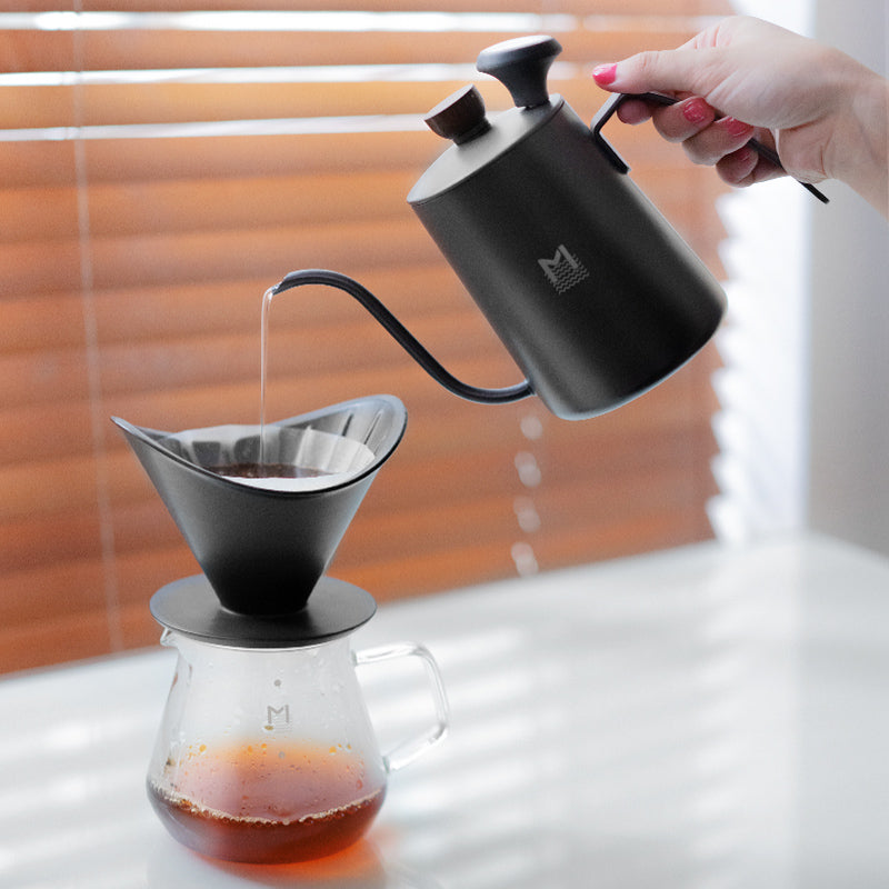 Nordic coffee maker set: stainless steel kettle with stylish glass pot and reusable filter